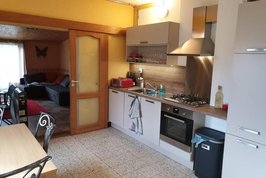 Le Bord De Meuse Apartment Динант Екстериор снимка